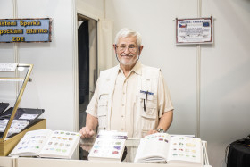 Našeho předního popularizátora mineralogie a soudního znalce Karla Maříka najdete na veletrhu Geosvět / Minerály a drahé kameny u stolu číslo 9.